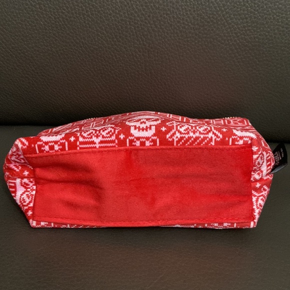 Brand New 🎄Kiehl's SInce 1851 makeup bag - Picture 4 of 8